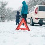 what to keep in your car for emergencies